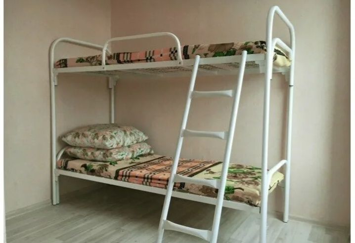 Кровать металлическая двухъярусная для рабочих
