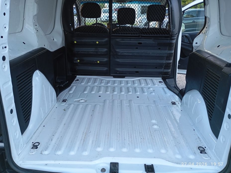 Пежо Партнер 1.6 HDI E 6B