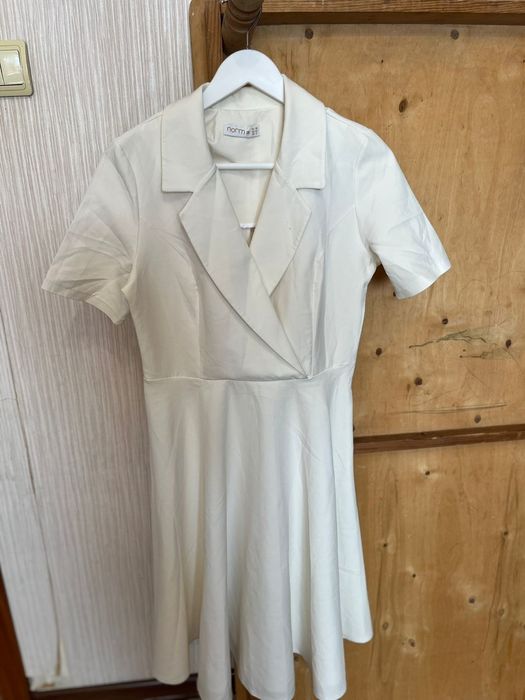 Продается платье разные. В хорошем состоянии.