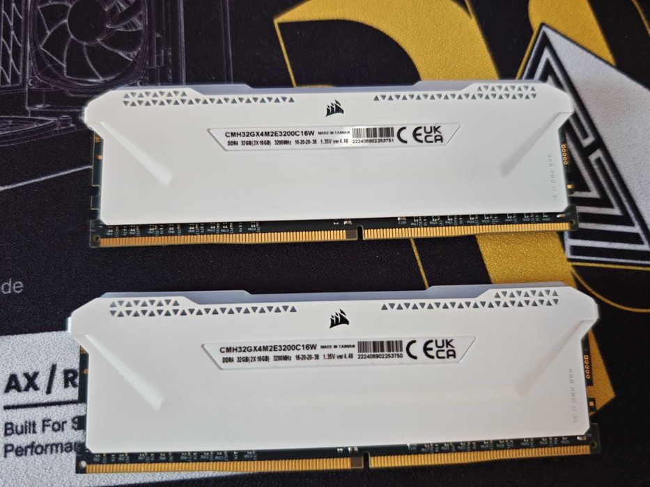 Рам памет Corsair Vengeance RGB PRO SL WHITE 32GB (2x16GB) 3200Mhz DDR4