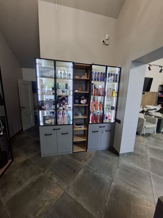 Продам шкаф состояние новой