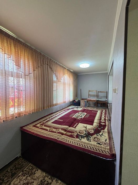 Chirchiq 8-mikr 2 xonali kvartira 56m² remont bilan