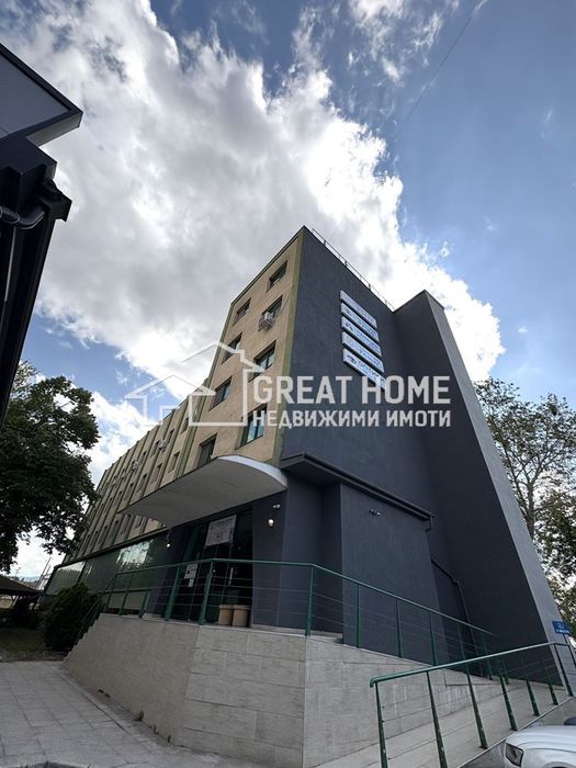 Продава се Офис в Търговище, Промишлена зона - 25 кв.м за 9 €/кв.м - Снимка #1