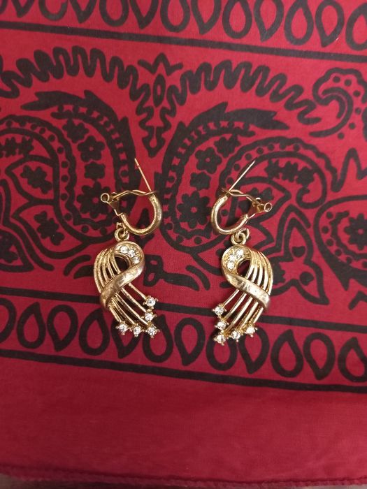 Продам бюжутерию разную