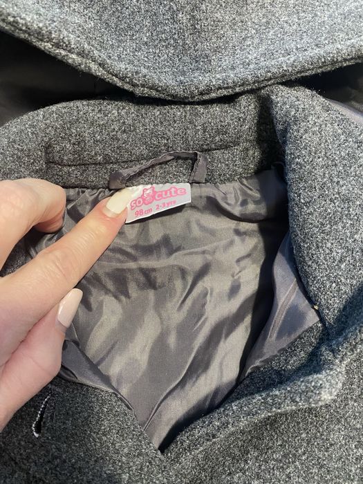 Палто в сиво за малка госпожица