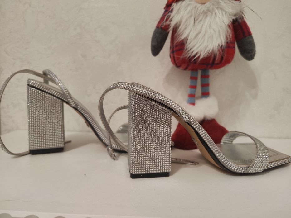 Босоножки Zara продам