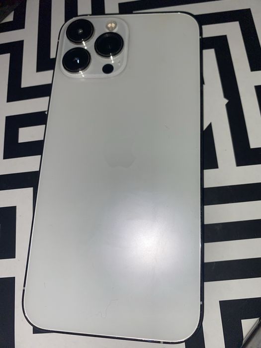 Vand 13 pro max 128, 80 baterie negociabil!!!