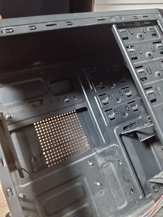 Продам корпус aerocool