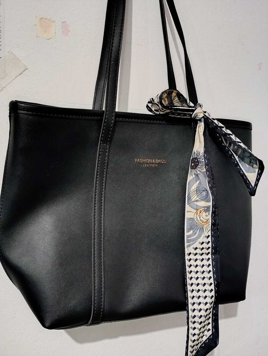 Geanta neagra eleganta