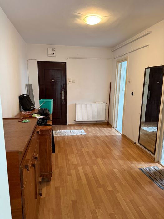 Vând garsonieră confort 1