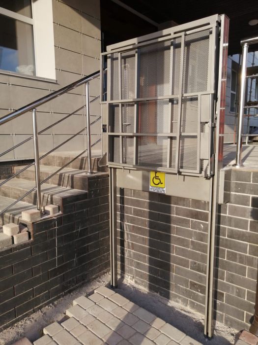 Подъёмники для инвалидов (пандус)