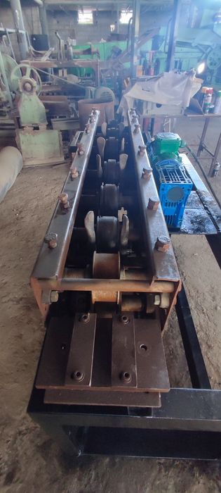 Продам станок для тепличных зажимов.