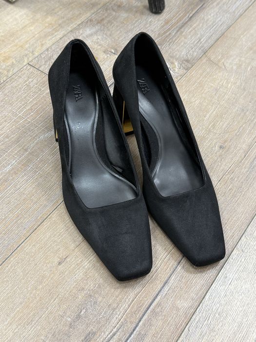Продам туфли Zara новые