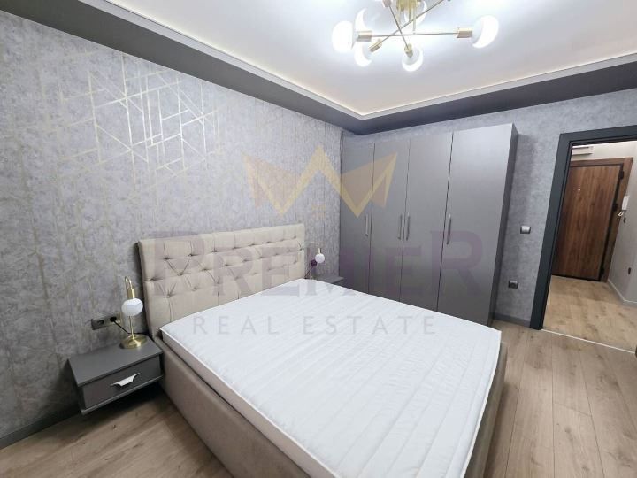 Дава се под наем Тристаен апартамент в Варна, Бриз - 80 кв.м за 1224 € - Снимка #5