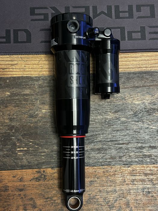 Заден шок RockShox Super deluxe select+ (205x62,5 trunion)