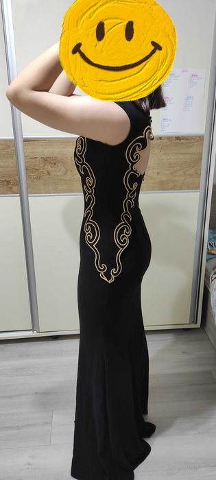 Абитуриентски рокли