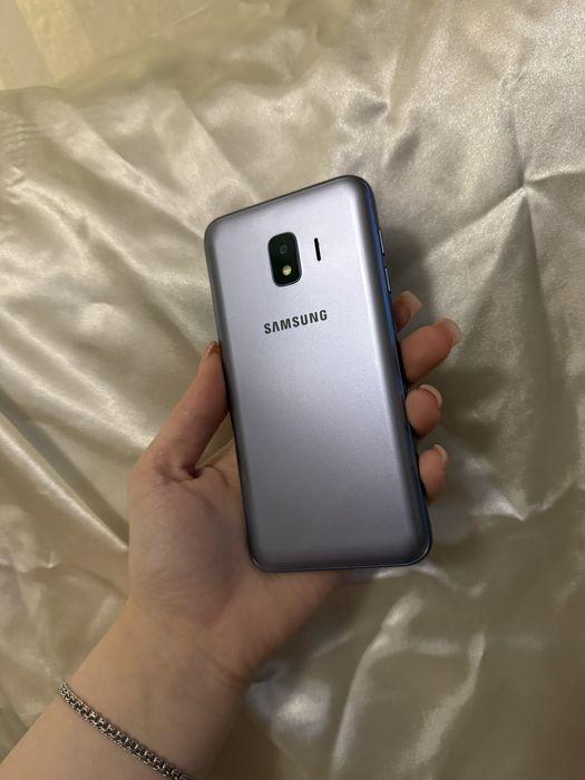Продам телефон samsung galaxy j2