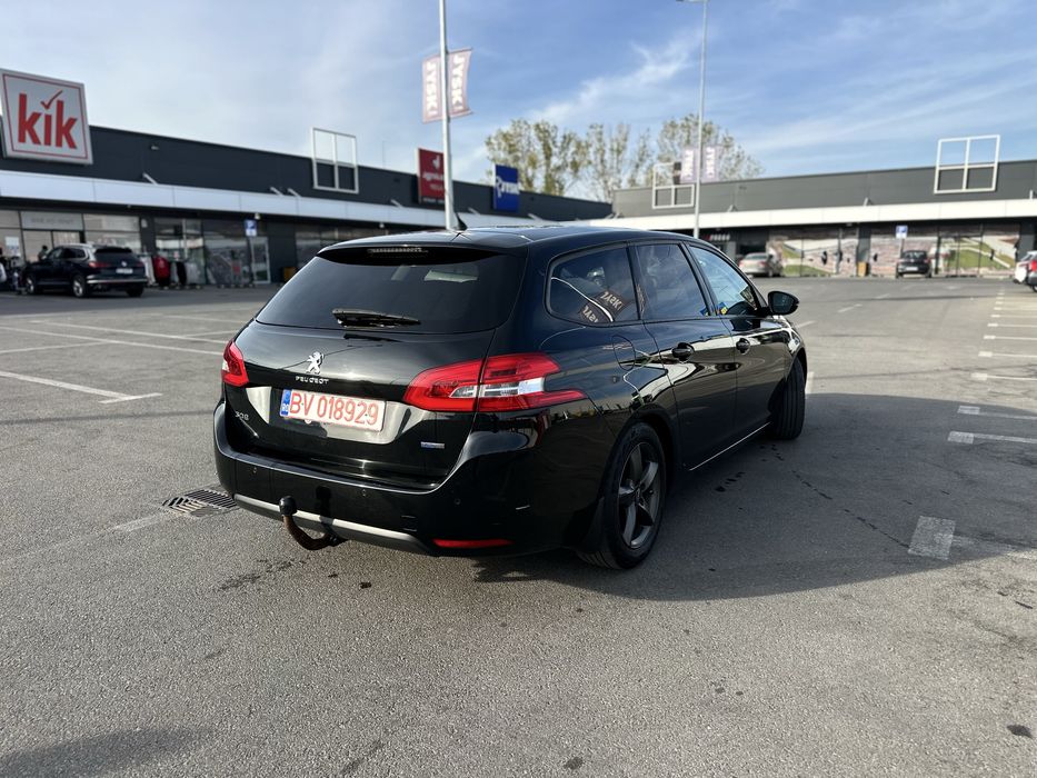 Peugeot 308 SW 1.2 110 led navi Carte service la zii Climatronic