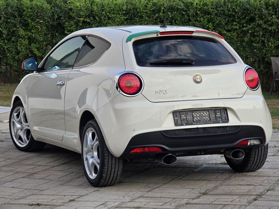 Alfa Romeo / Piele / Navi