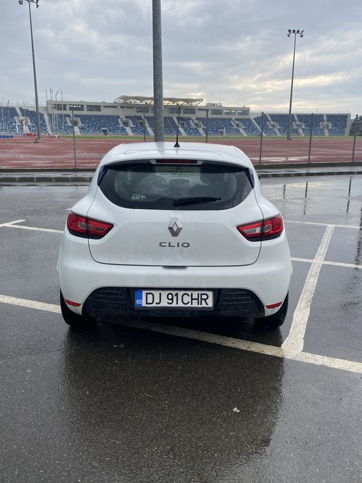Renault Clio  – ca nou – benzină