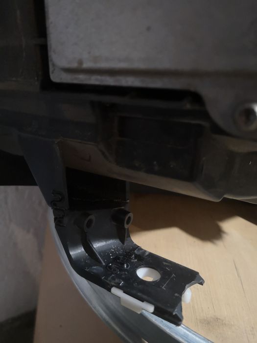 Far bmw x1 e84 stanga