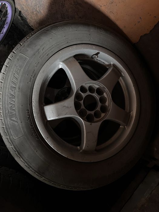 Продам титановые диски на 16