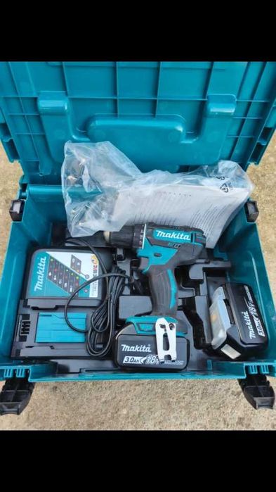 DE VÂNZARE pt.cunoscători