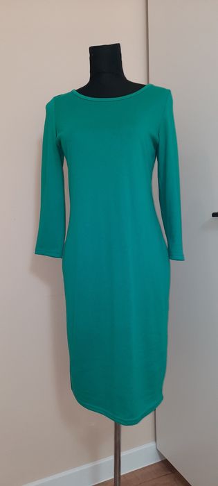 Платья трикотажные.