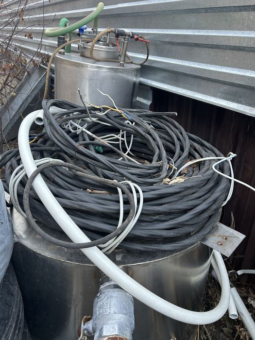 Промышленный бак