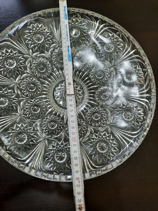 Platouri mari de tort si prajituri mai multe modele