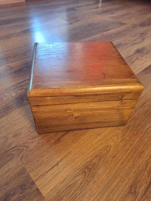 Дървена кутия масив