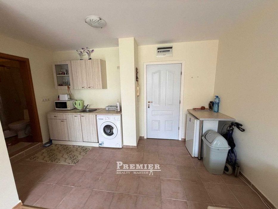 Продава се Двустаен апартамент в к.к. Слънчев бряг - 56 кв.м за 620 €/кв.м - Снимка #2