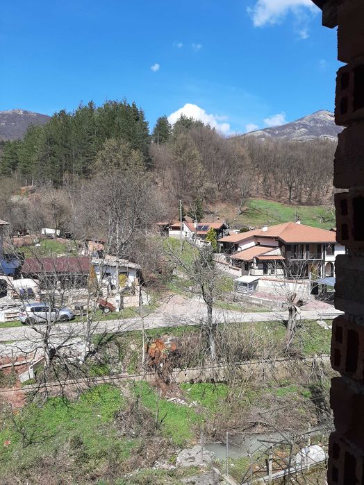 Продава се къща в с.Згориград 292 кв.м.