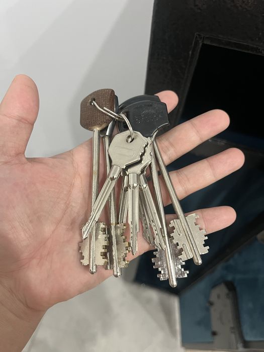 Продам новый сейф