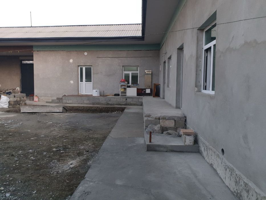 Zudlik bilan xovli uy sotiladi