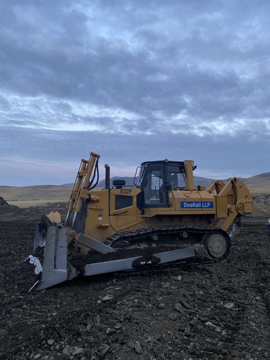 Новый бульдозер SEM 832F 40 тонн