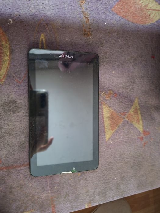 два старых планшета