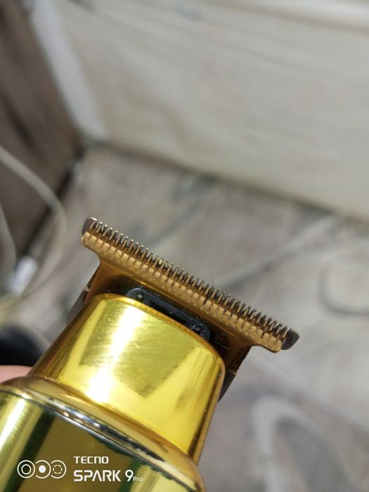 Soch soqol uchun zaryadli mashinka