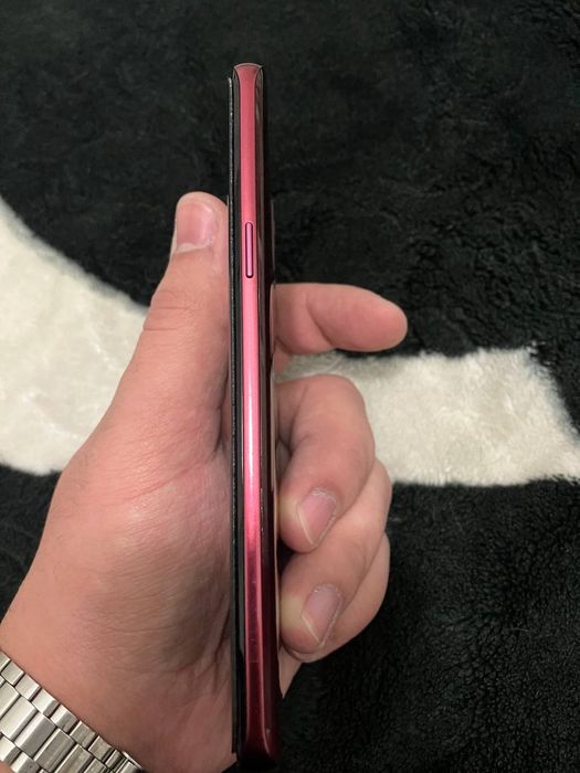 Срочно Samsung s9 64 gb red