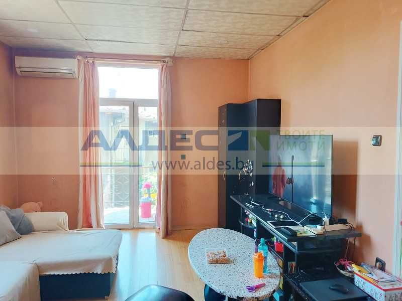 Продава се Етаж от къща в София, Център - 180 кв.м за 1889 €/кв.м - Снимка #1