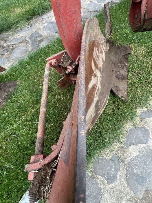 Vand plug KRONE de 4 brazde
