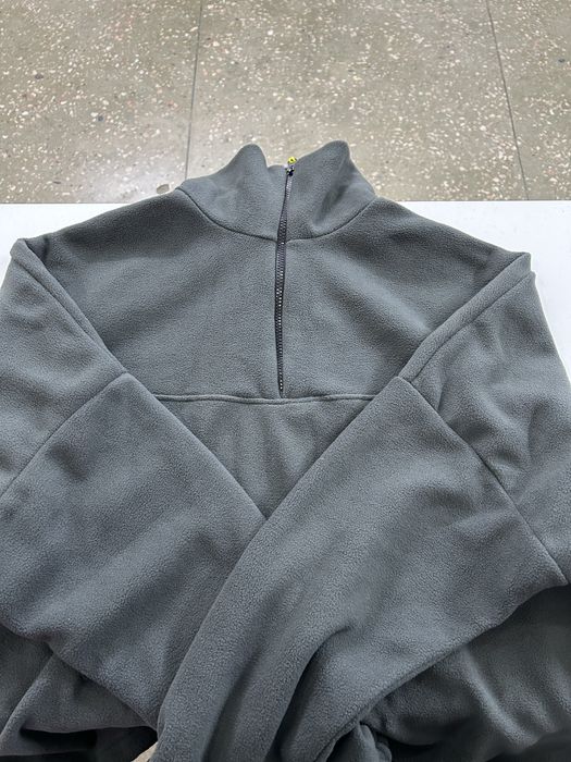 продается обсолютно новый костюм