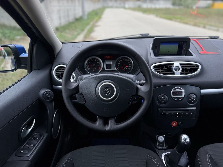Renault Clio III 2010 1.2 Mpi 75 C.P Navigatie Climatronic Import