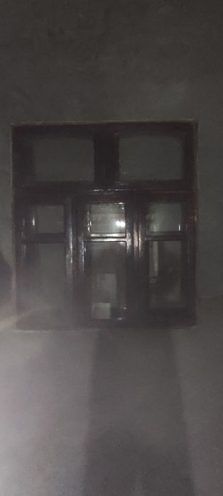 2ta rom bor yangiday ustini laklab qoʻyilga.