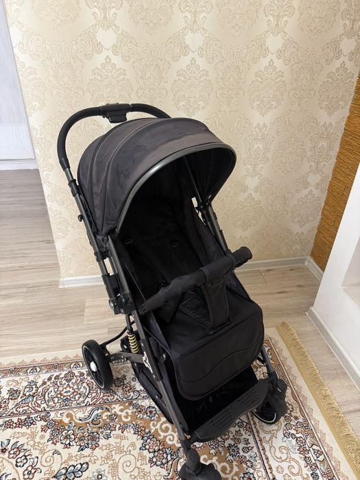 Продам коляску Ining Baby