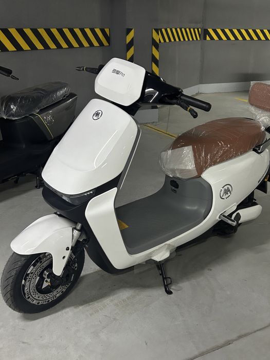 Новый электроскутер 2025г