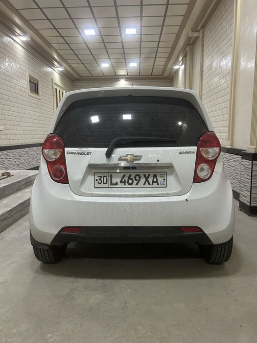 Автомобиль Спарк шевролет