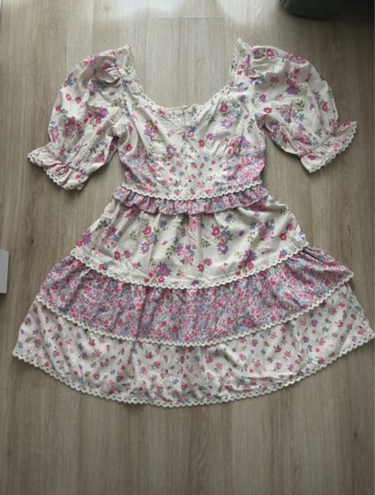 Rochie cu volanase si maneci bufante - Miss Selfridge