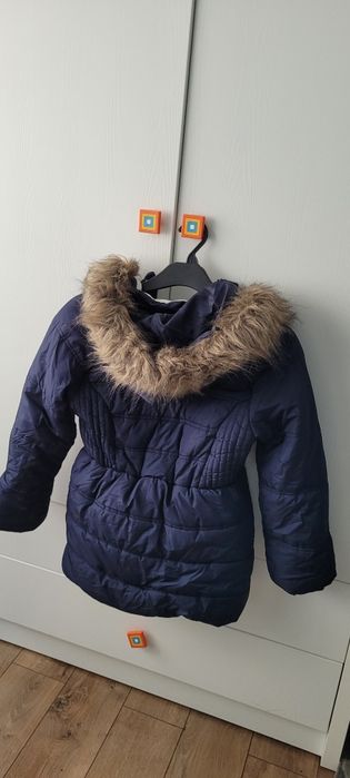 TH 10-12 ani noua Columbia, Burton