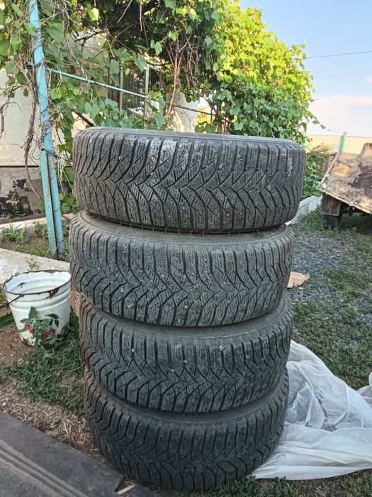 Продам комплект на Камри